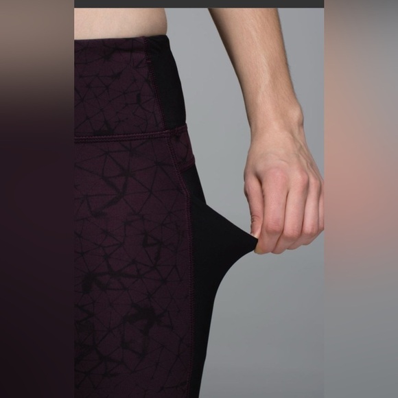 Lululemon Trail Bound 7/8 Tight Size 4 - Picture 5 of 12